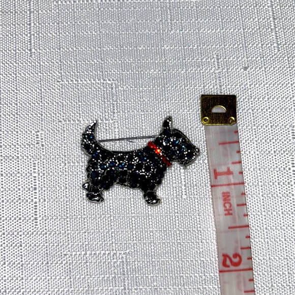 1-1/2” Sliver Tone Scottie Dog Pin or Brooch - Picture 4 of 6